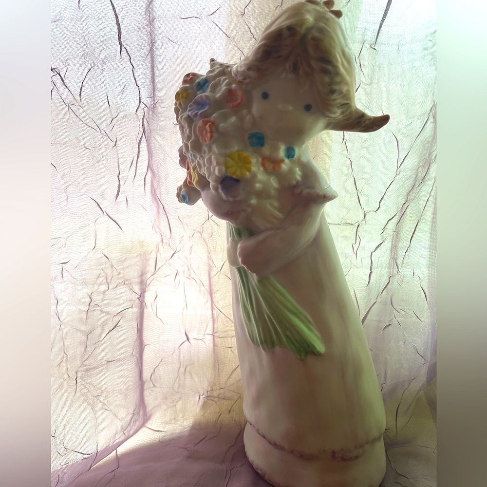 Vintage Enesko Flower Girl Figurine